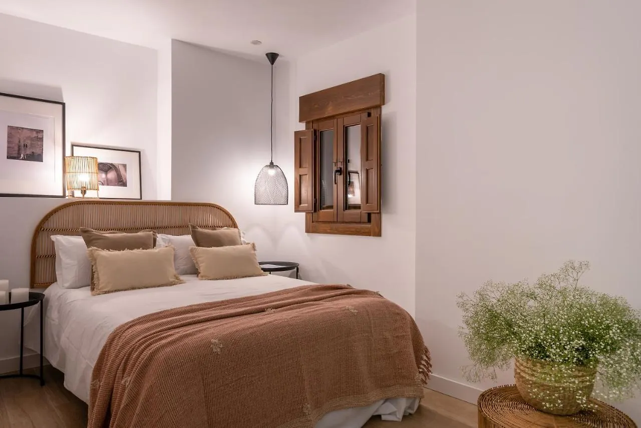 Suites Jardines De La Alhambra Гранада